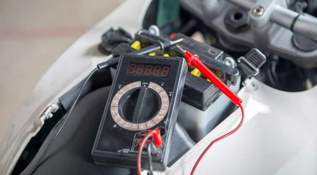 Some Dead Battery Symptoms To Watch Out For In Your Car
